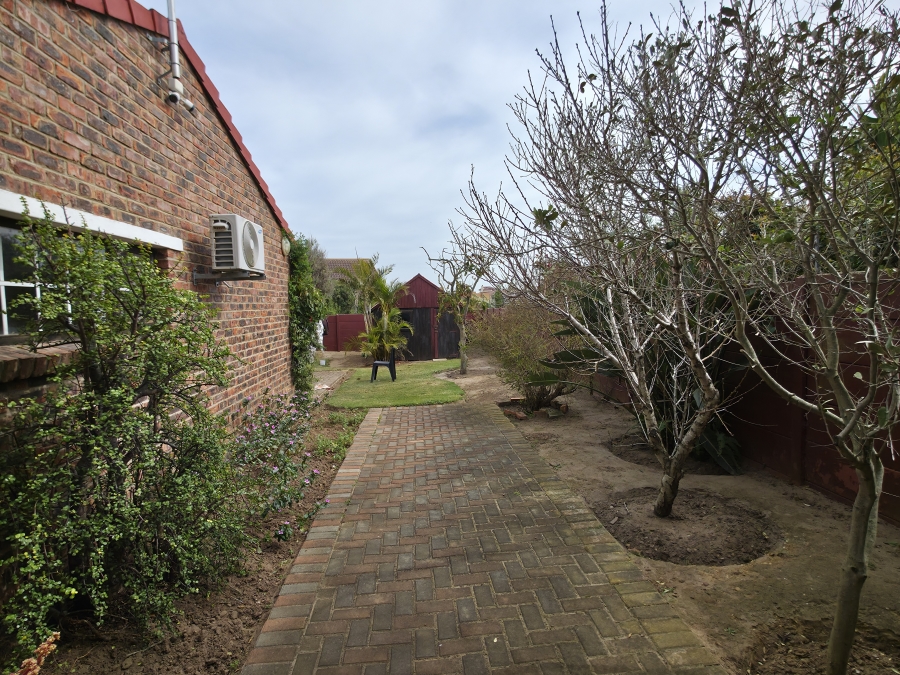 4 Bedroom Property for Sale in Noorsekloof Eastern Cape